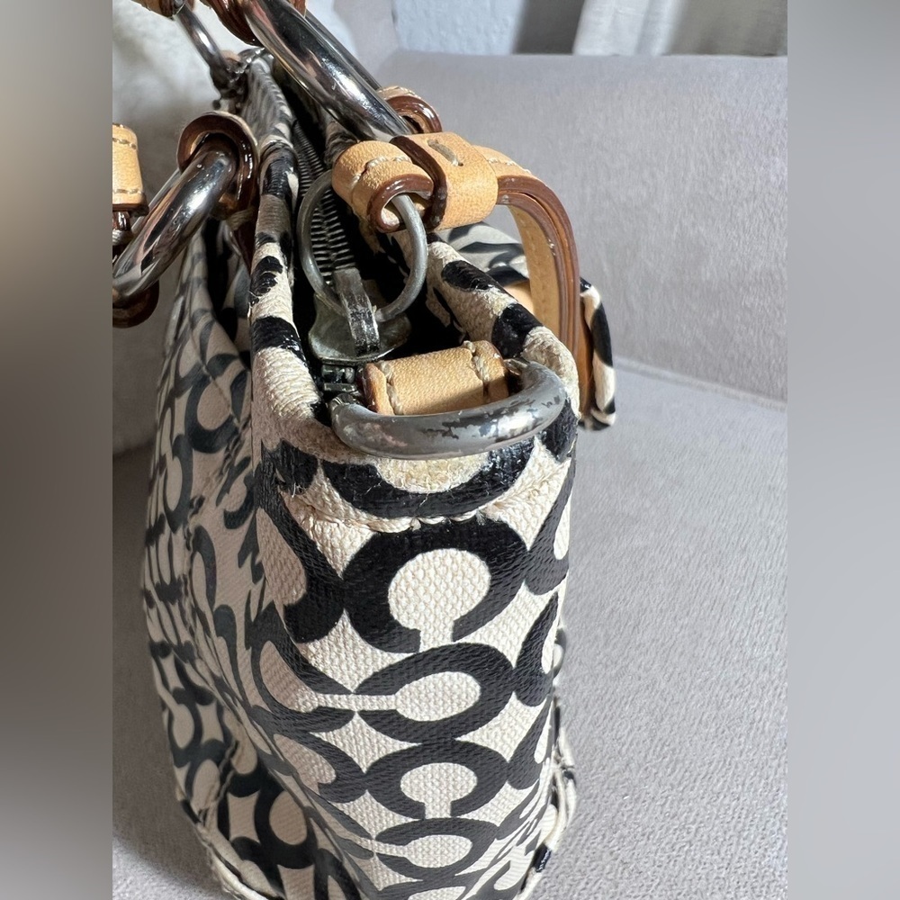 Pre-Owned Coach Black And White Patterned Purse Coated Canvas - Picture 2 of 16